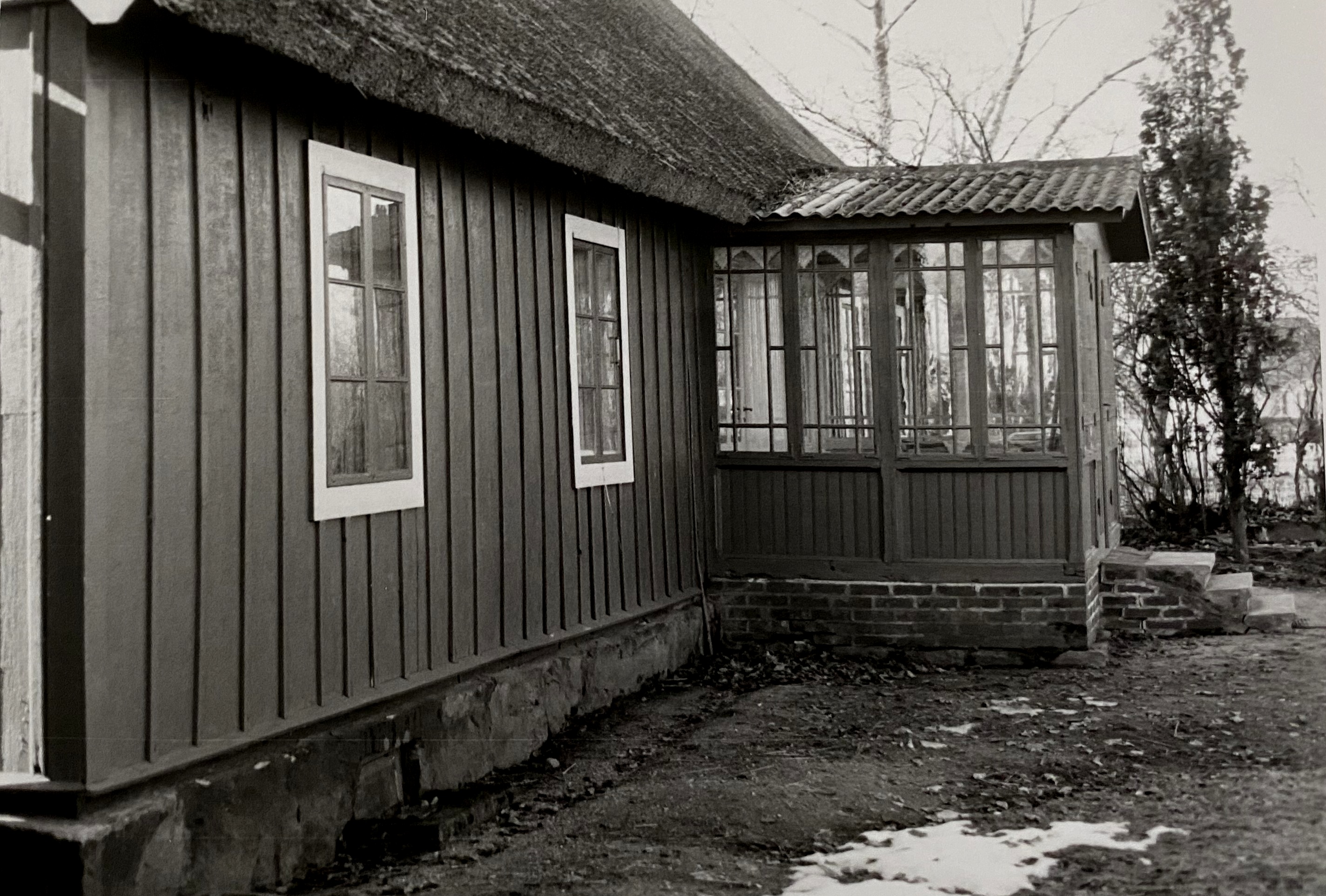 Boningshuset med veranda, baksidan