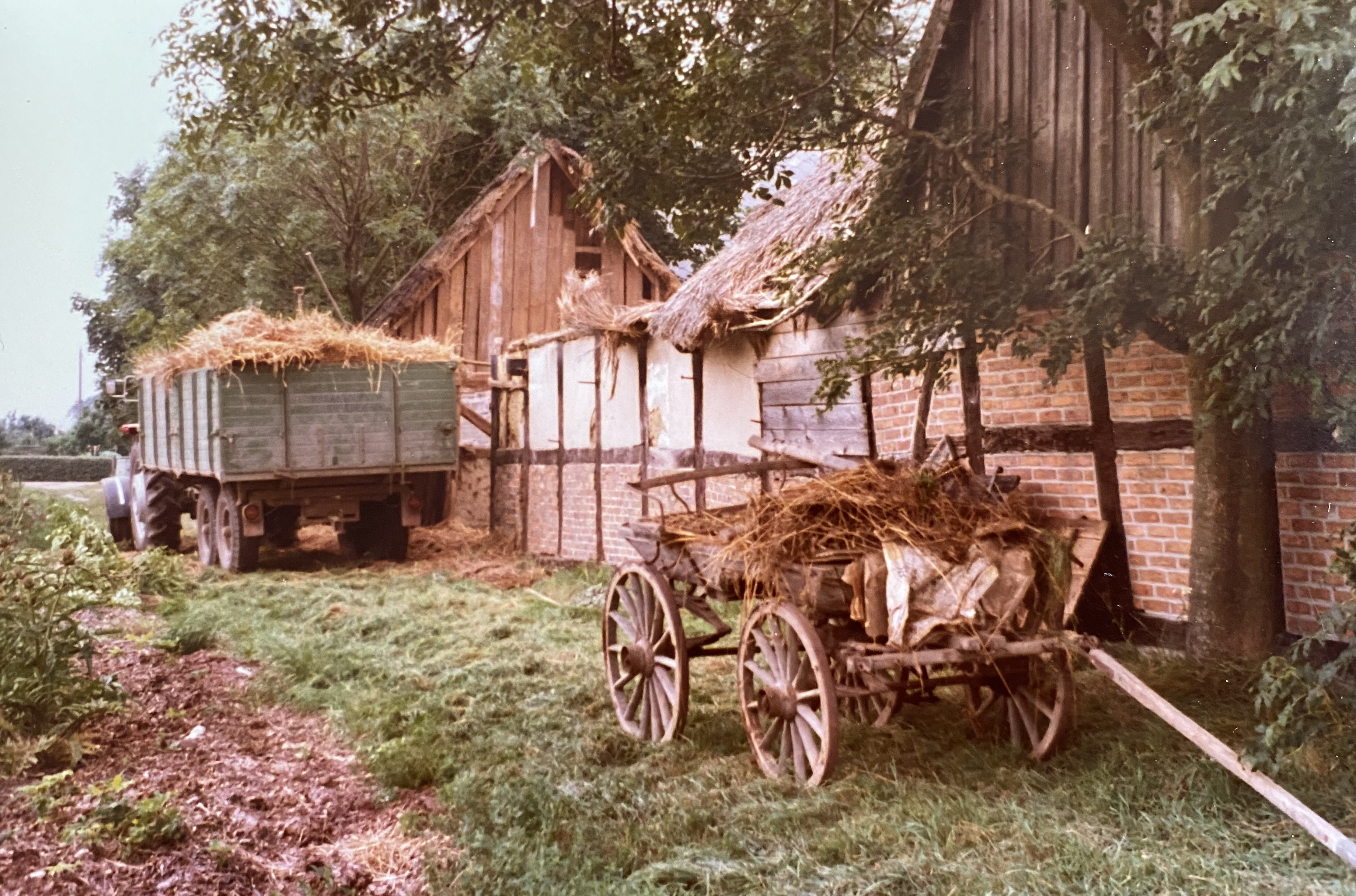 Taket södra logen renoveras 1978