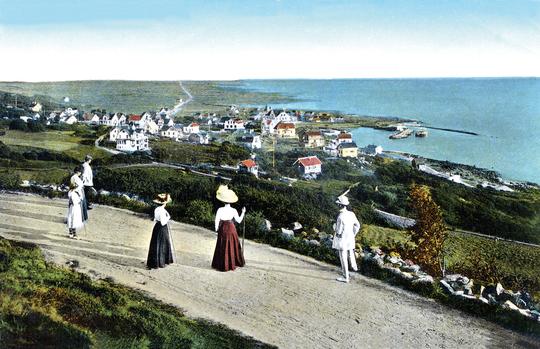 Mölle Vy över byn och hamnen från Italienska vägen