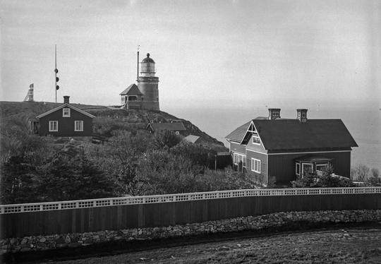 Mölle Fyren med hus