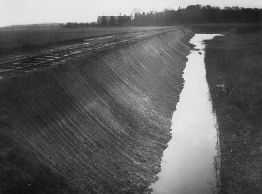 1934 Bjerbolund i bakgrunden
