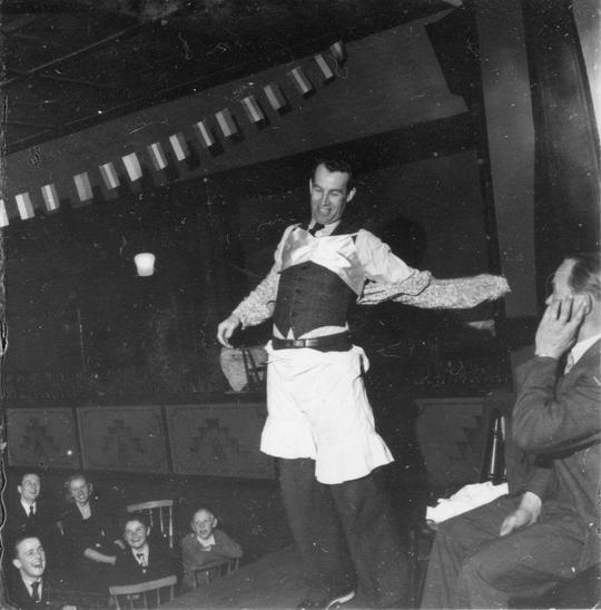 Troligtvis en lokal revy i Folkparken 1951
