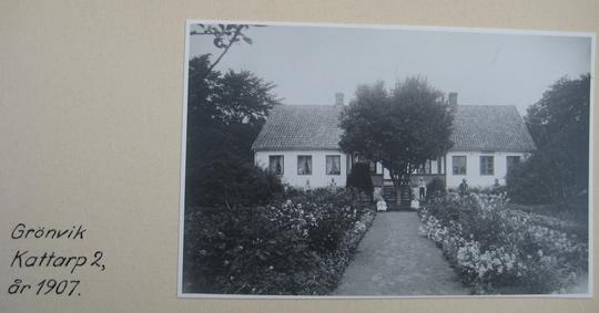 1907 Grönvik Kattarp 2 från trädgårdssidan